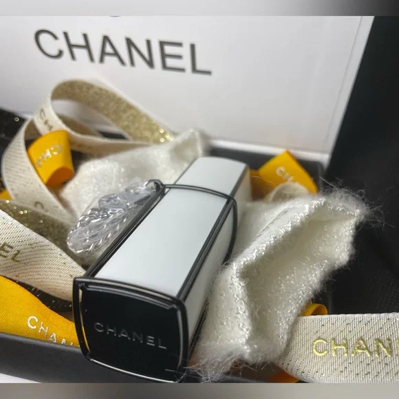 Chanel No. 5 Perfume Travel Set, Chain & Pouch Collectable, Limited Edition - Picture 7 of 10